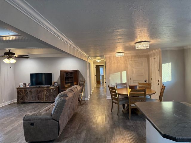 931 W North, Piggott, AR 72454