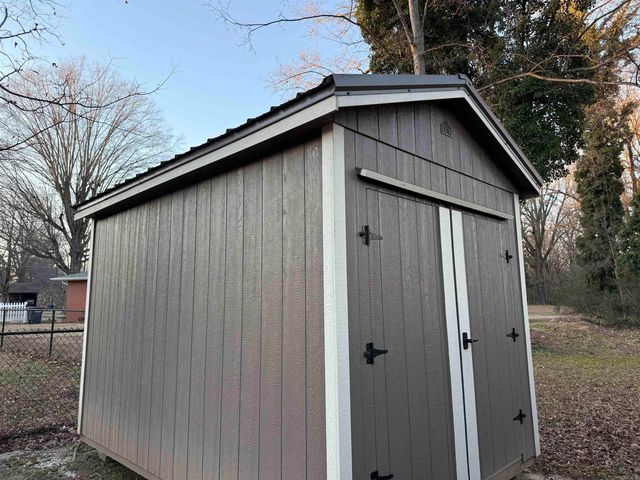 931 W North, Piggott, AR 72454