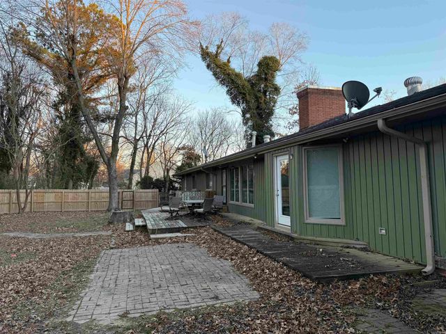 931 W North, Piggott, AR 72454