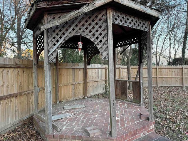 931 W North, Piggott, AR 72454