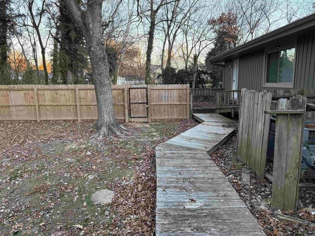 931 W North, Piggott, AR 72454