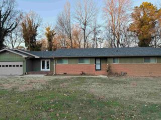 931 W North, Piggott, AR 72454