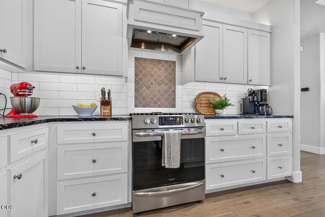1492 Quarter Lane, Medford, OR 97504
