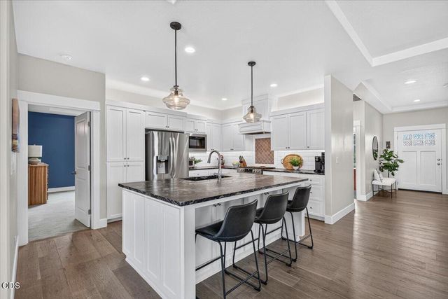 1492 Quarter Lane, Medford, OR 97504