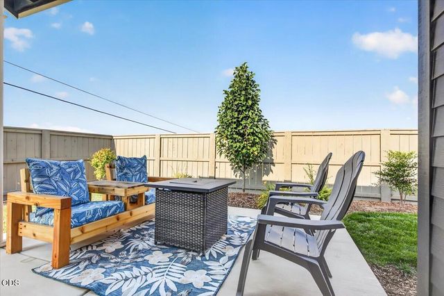 1492 Quarter Lane, Medford, OR 97504