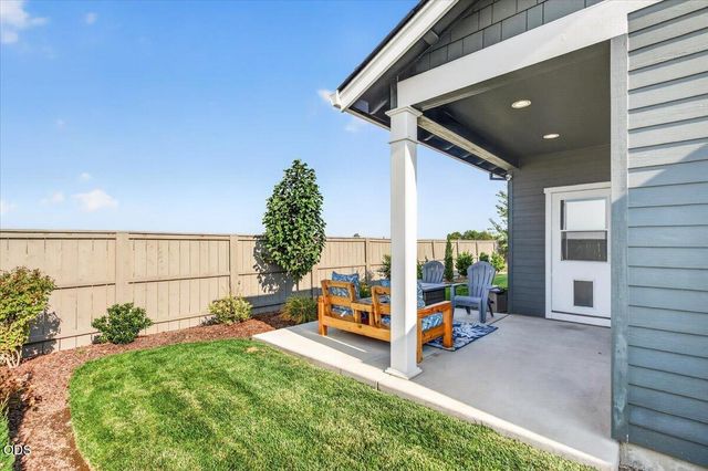 1492 Quarter Lane, Medford, OR 97504