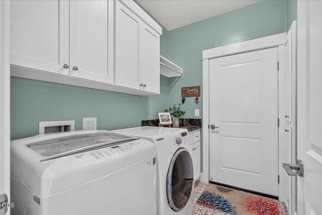 1492 Quarter Lane, Medford, OR 97504