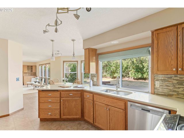 12956 Se 127TH Ave, Happy Valley, OR 97086