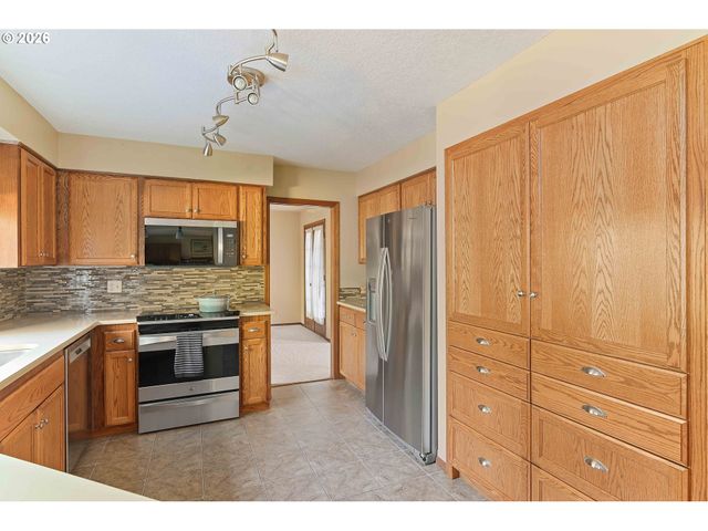 12956 Se 127TH Ave, Happy Valley, OR 97086