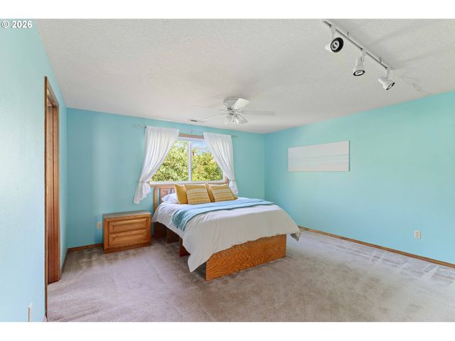 12956 Se 127TH Ave, Happy Valley, OR 97086