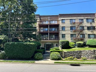 2201 Palmer Avenue 2F, New Rochelle, NY 10801