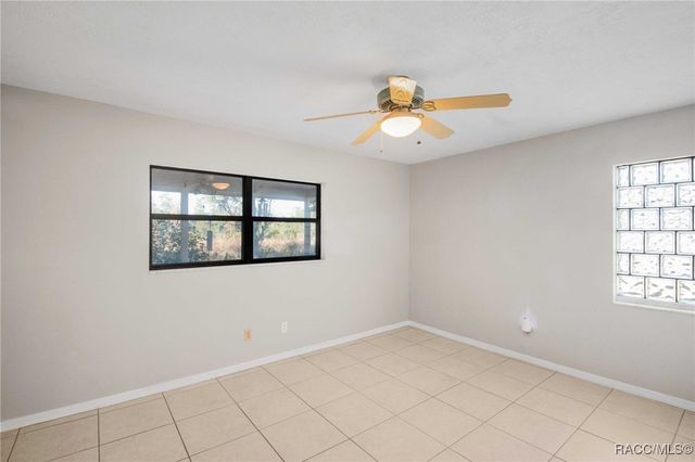 9526 E Village Green Circle, Inverness, FL 34450