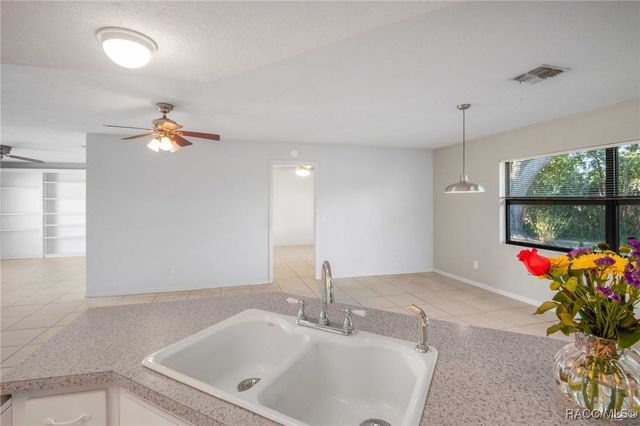 9526 E Village Green Circle, Inverness, FL 34450