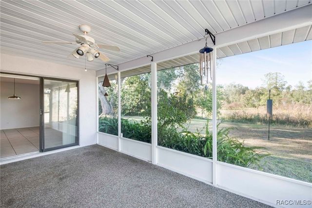 9526 E Village Green Circle, Inverness, FL 34450