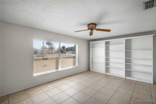 9526 E Village Green Circle, Inverness, FL 34450