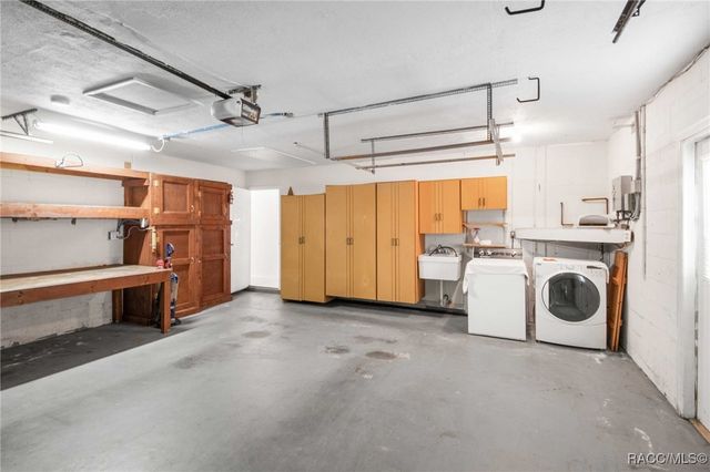 9526 E Village Green Circle, Inverness, FL 34450