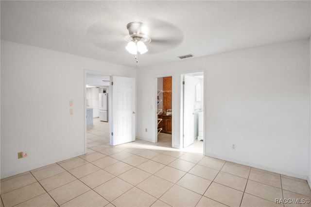 9526 E Village Green Circle, Inverness, FL 34450