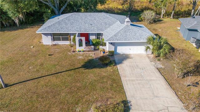 9526 E Village Green Circle, Inverness, FL 34450