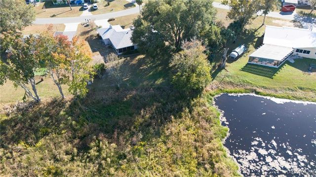 9526 E Village Green Circle, Inverness, FL 34450