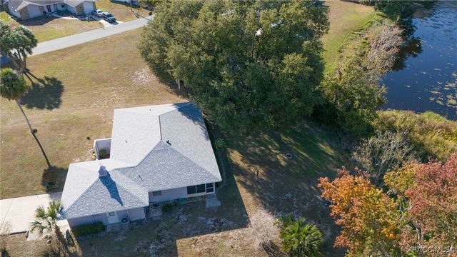 9526 E Village Green Circle, Inverness, FL 34450