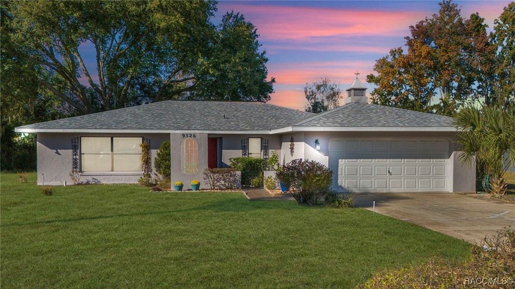 9526 E Village Green Circle, Inverness, FL 34450