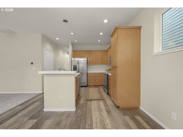 20591 Sw RAVENSWOOD St, Beaverton, OR 97078