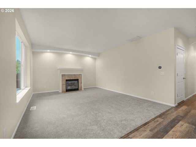 20591 Sw RAVENSWOOD St, Beaverton, OR 97078