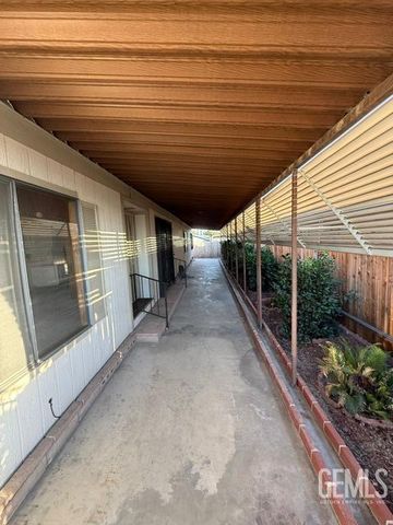 505 45th Street, Bakersfield, CA 93301
