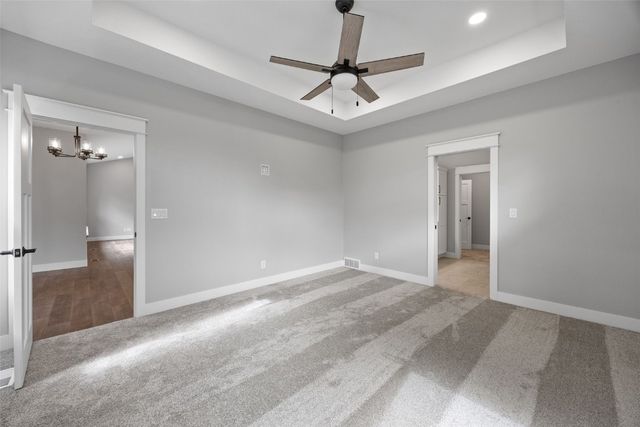 160 Pleasant Hill Drive NE, Swisher, IA 52338