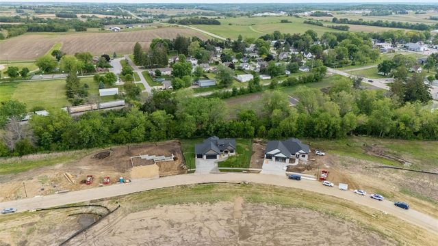 160 Pleasant Hill Drive NE, Swisher, IA 52338