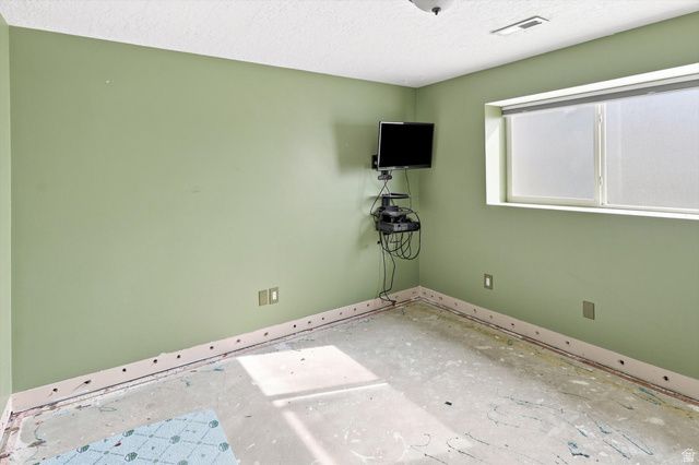 3702 N HIGLEY RD, Farr West, UT 84404