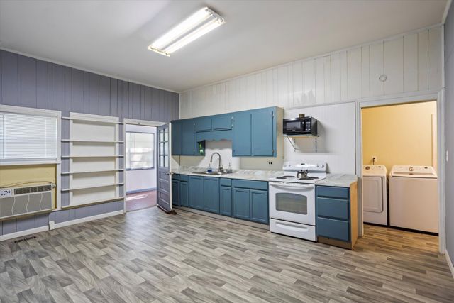 444 Academy Street, Barnwell, SC 29812