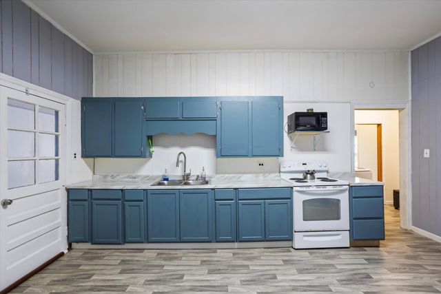 444 Academy Street, Barnwell, SC 29812