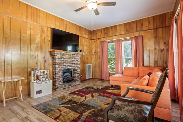 444 Academy Street, Barnwell, SC 29812