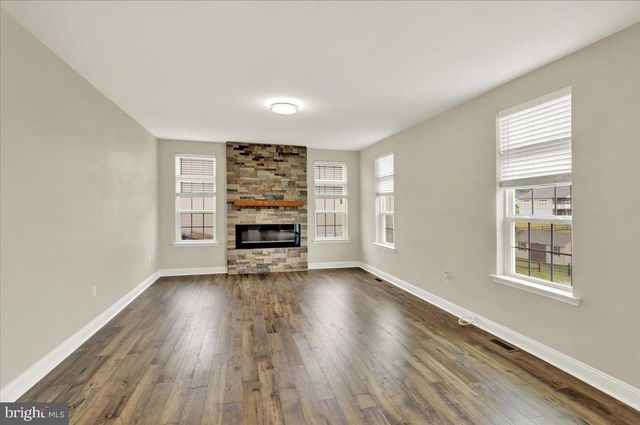 22 ROME DR, Leesport, PA 19533
