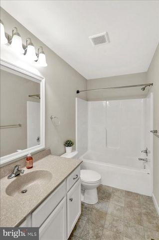 22 ROME DR, Leesport, PA 19533