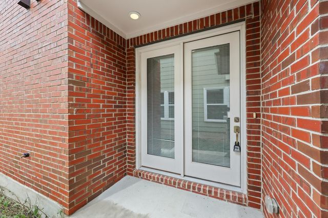 2222 Simond Ave E, Austin, TX 78723