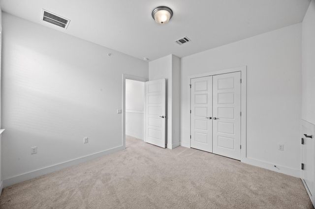 2222 Simond Ave E, Austin, TX 78723