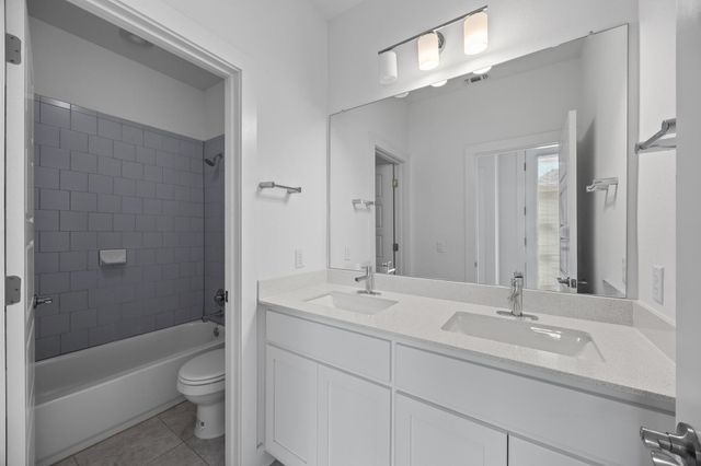 2222 Simond Ave E, Austin, TX 78723