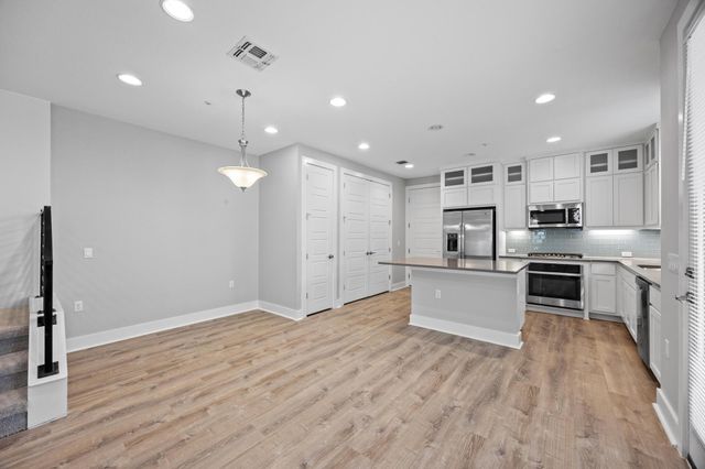 2222 Simond Ave E, Austin, TX 78723