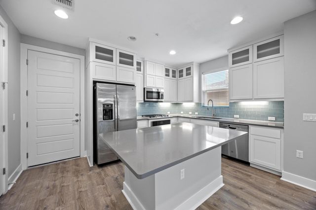 2222 Simond Ave E, Austin, TX 78723