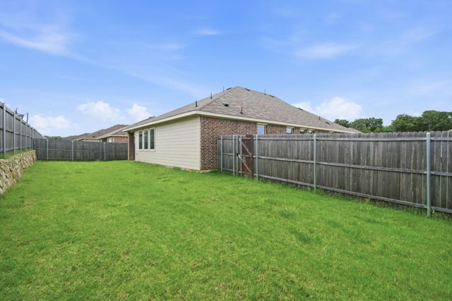 1312 Pistachio Drive, Azle, TX 76020