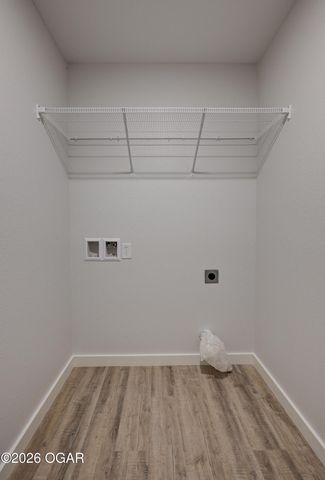 1716 Robertson Avenue, Carthage, MO 64836