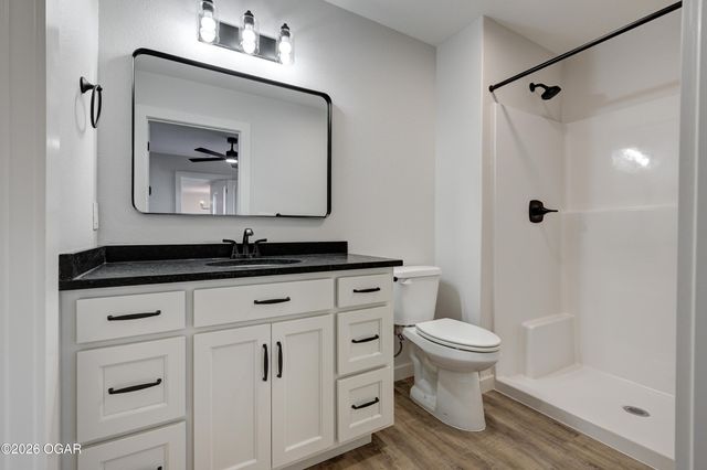 1716 Robertson Avenue, Carthage, MO 64836