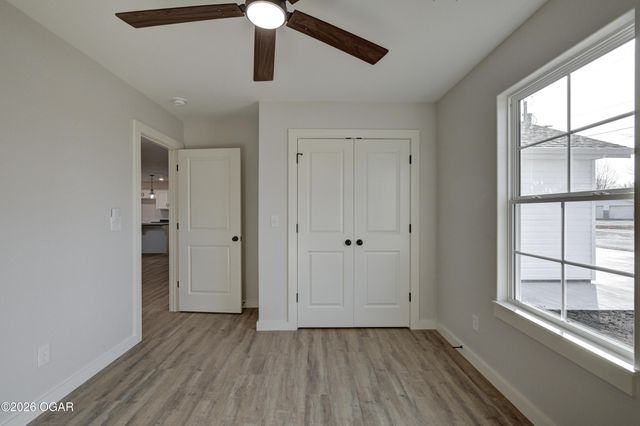 1716 Robertson Avenue, Carthage, MO 64836