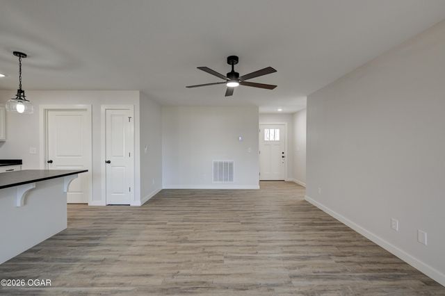 1716 Robertson Avenue, Carthage, MO 64836