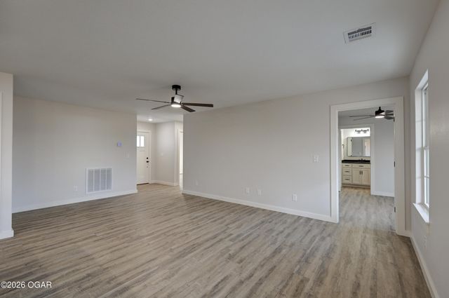 1716 Robertson Avenue, Carthage, MO 64836