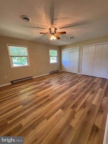 2 SPRINGCREST DR, Luray, VA 22835