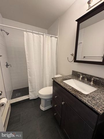2 SPRINGCREST DR, Luray, VA 22835