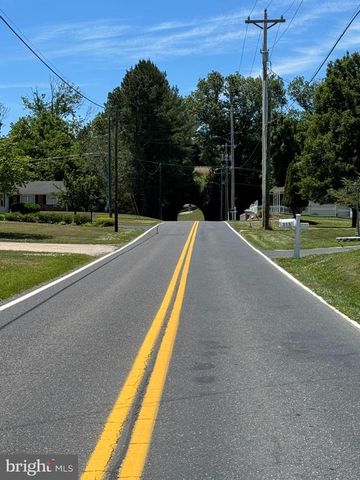 2 SPRINGCREST DR, Luray, VA 22835